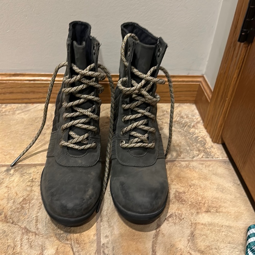Sorel wedge boots